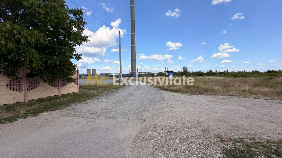 Teren intravilan 3.288 mp | Front stradal 69 m | Zona fostului CET Bradu | - Poză 4