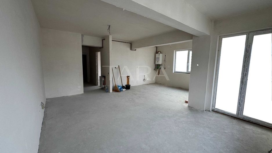 Apartament 3 camere - Zona Baciu - Poză 1