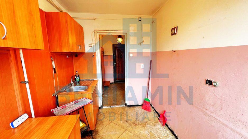2 Camere-52mp-Balcon-Lift Nou-Anvelopat-Zona-Garii-Necesita-Renovare - Poză 6
