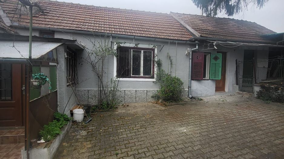 OPORTUNITATE!!! CASA DE VANZARE IN CÂLNIC LA 35.000 EURO - Poză 2