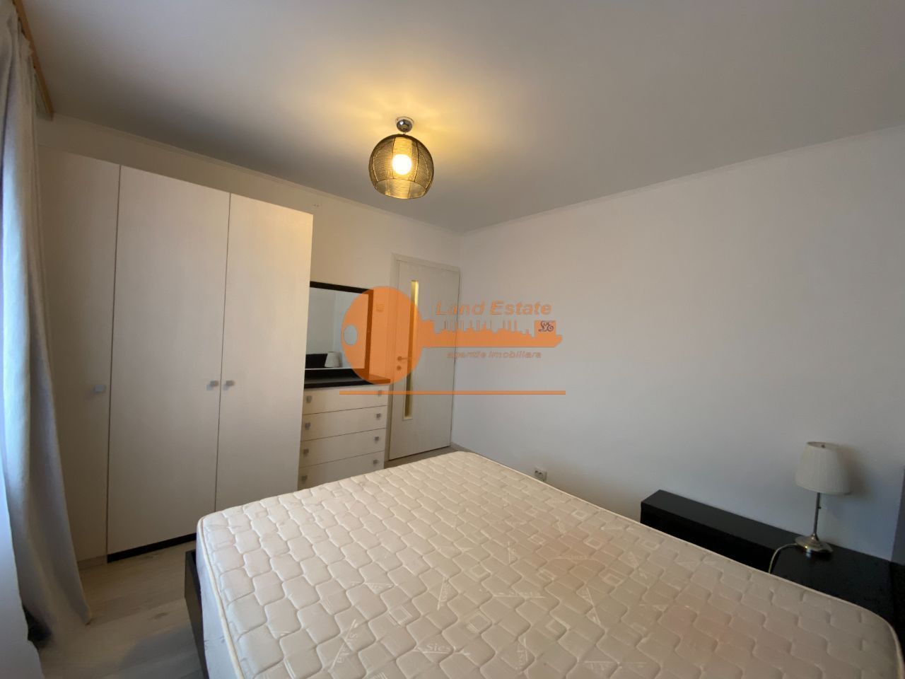 2 camere Aviatieie - Poză 7