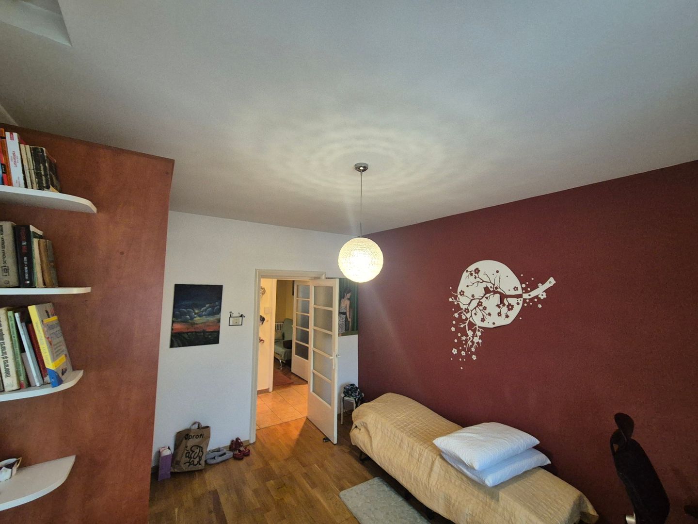 Vand casa 2 camere Moroasa - Poză 2