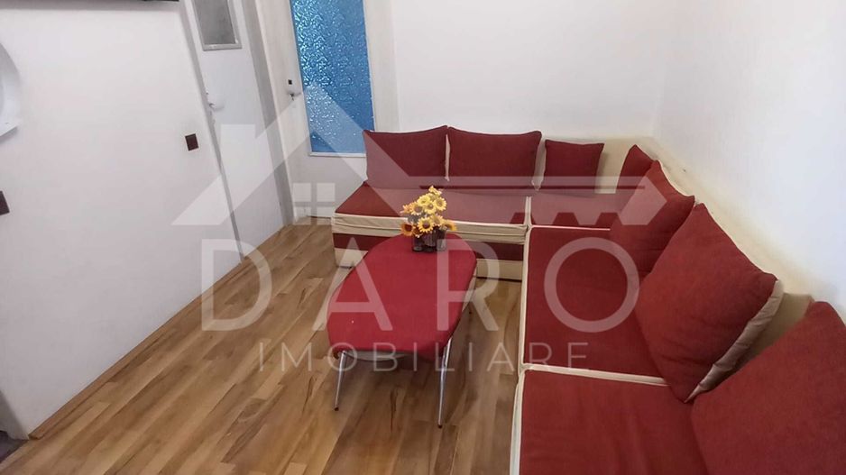 Vand apartame,2 canere - Poză 1