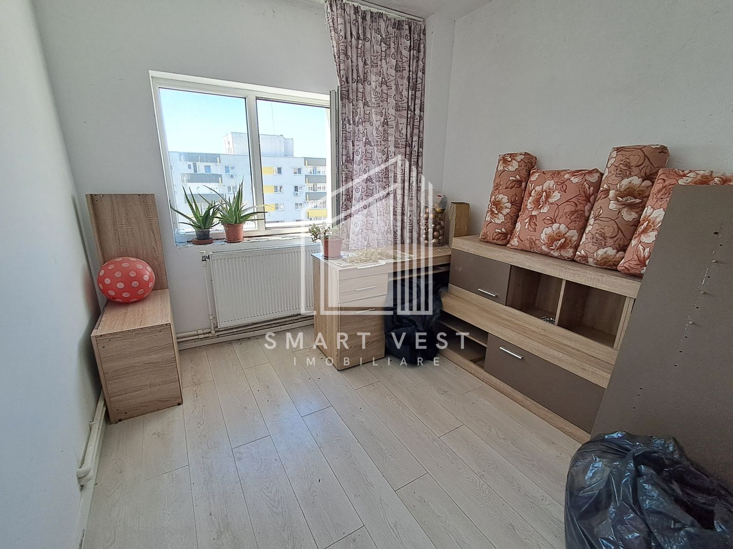 Apartament 4 camere | Etajul 10 | Zona Micro 16 - Poză 1