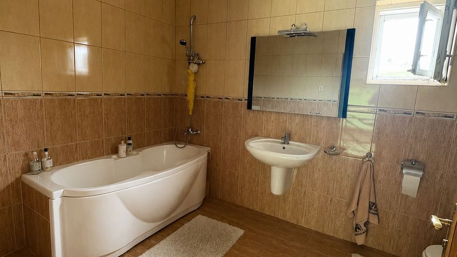 Casa de vânzare zona cetate (schit) - Poză 9