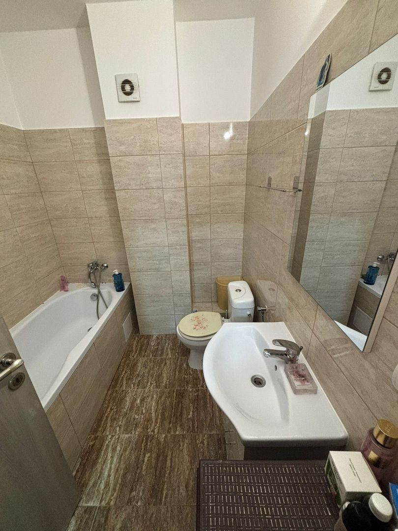 GARSONIERA COCHETA CENTRALA PROPRIE LOC PARCARE ZONA METALURGIEI - Poză 3