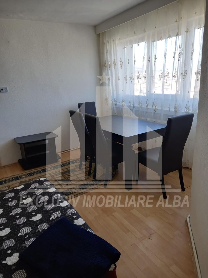 Garsoniera decomandata de inchiriat, M-uri - Poză 2