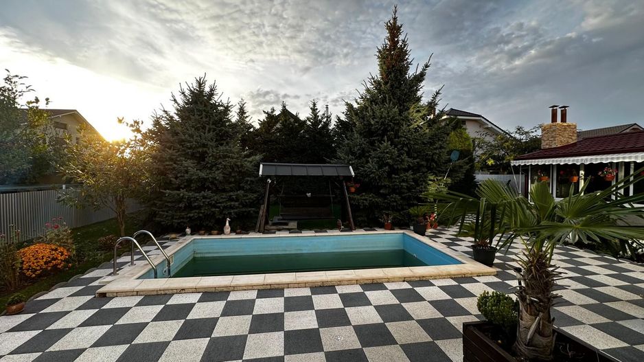 Vila de vanzare zona Metro/Arcasilor - P+1E+M - Poză 20