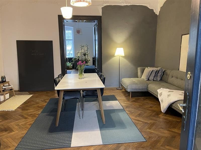 Apartament ELEGANT cu GRADINA - 2CAM 70MP Central - Liceul Balcescu - Poză 1