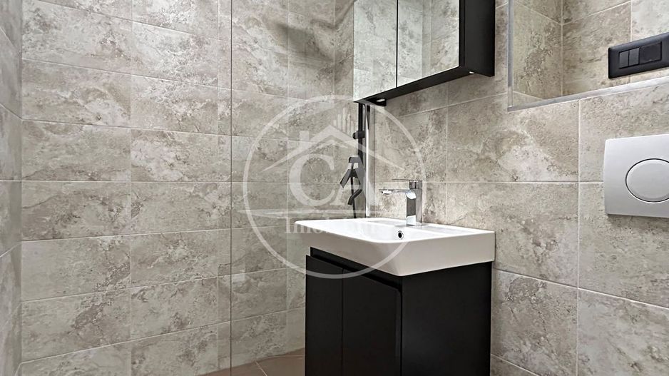 Apartament de vanzare cu 1 camera in zona Rogerius, Oradea - Poză 7