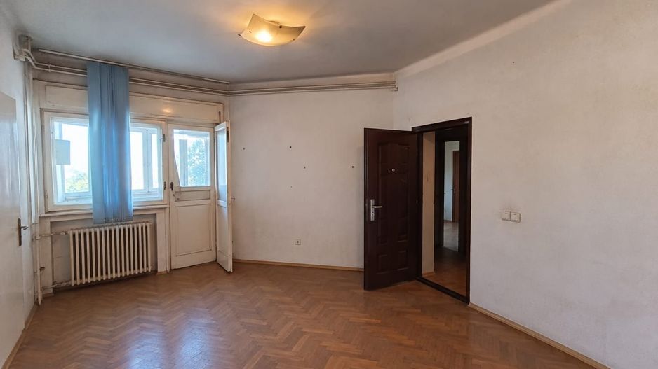 Apartament 4 camere trasformat in 2 apartamente | Cismigiu - Poză 1