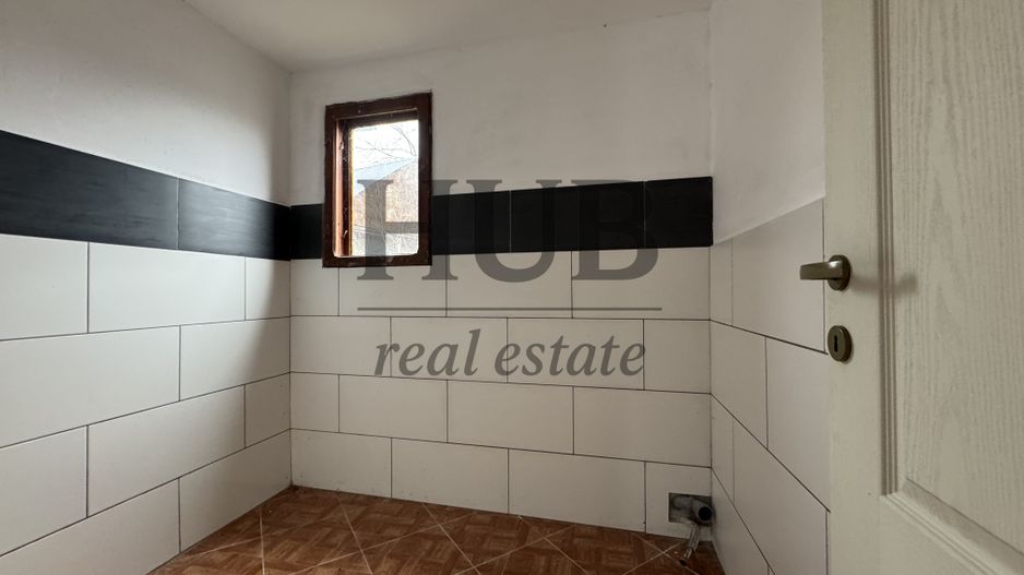 Casa in centru comunei Traian | jud. Bacau | de vanzare - Poză 3