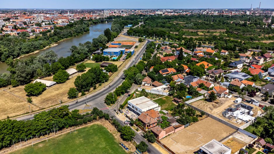 Vila spatioasa in subcetate, proprietate premium - Poză 10