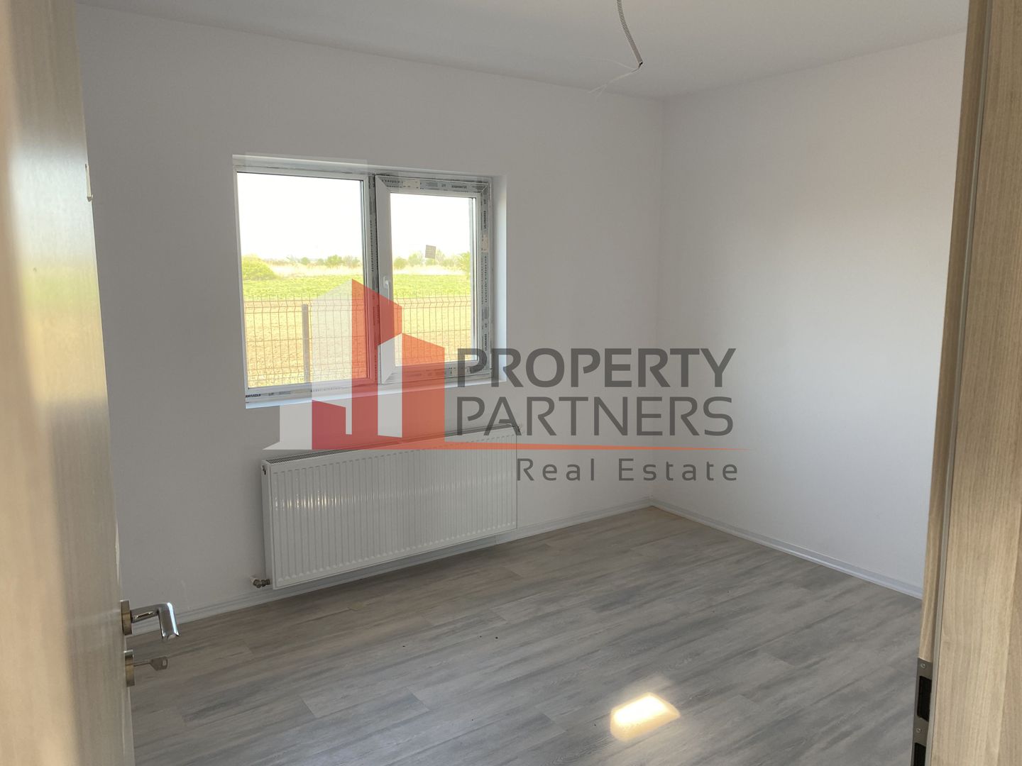 Sabareni, casa parter + mansarda locuibila. - Poză 6