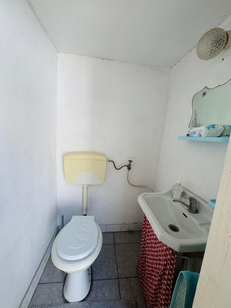 Casa singur in curte zona Velenta - Poză 11
