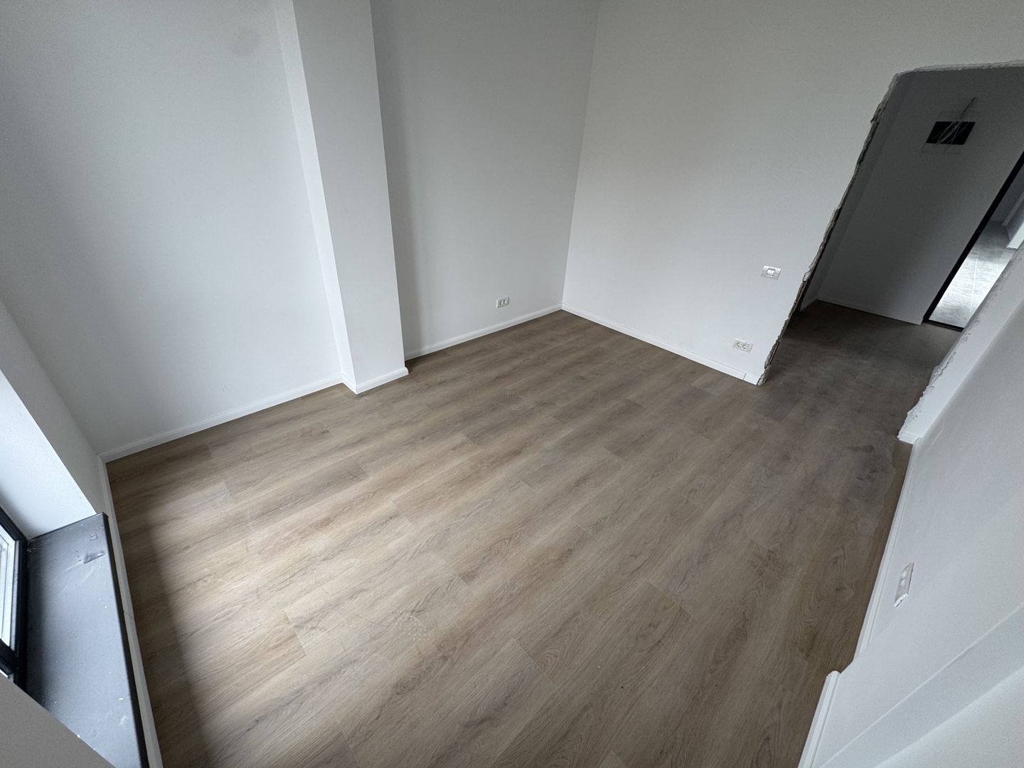 Apartament 2 camere Otopeni 1.5km METROU, finisaje PREMIUM - Poză 3