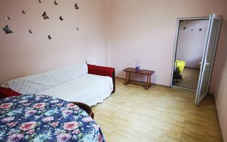 De inchiriat casa cu 2 camere, strada Romana, 320 euro - Poză 2