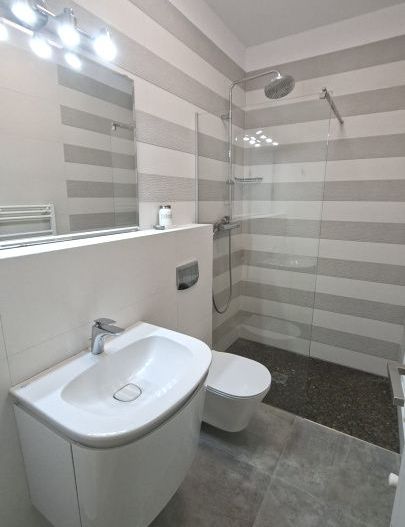 Inchiriere apartament 3 camere centru Ultramodern-Bloc nou - Poză 12