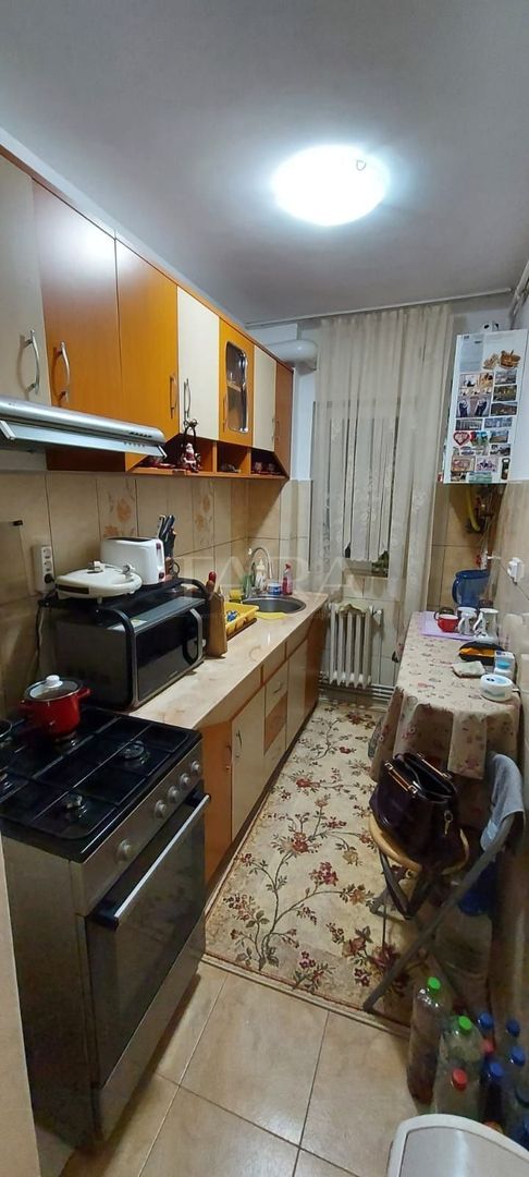 Apartament 3 camere renovat – confort in Grigorescu. - Poză 1