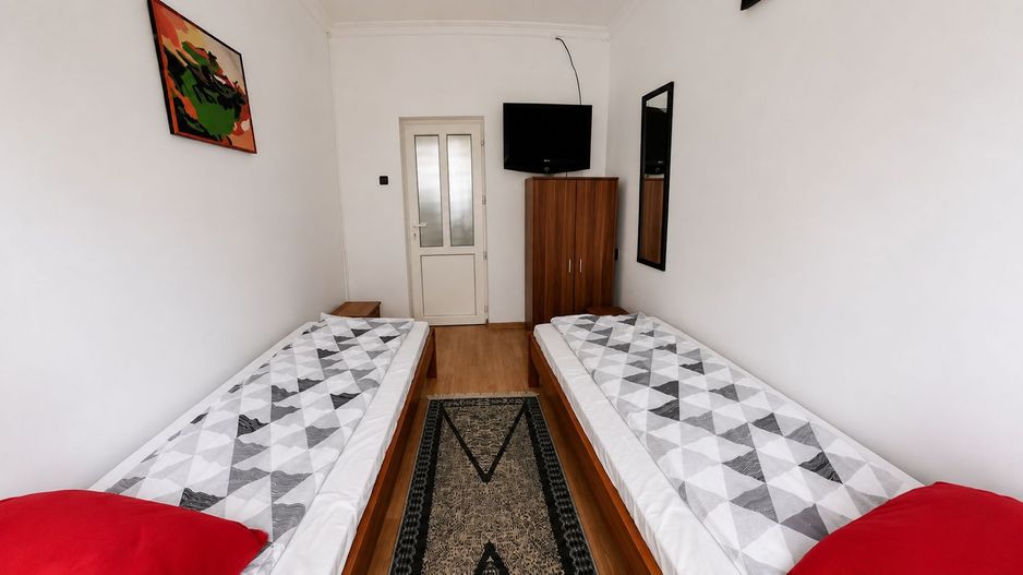 Afacere funcțională - Sală de Evenimente–Motel – Loc. Valea lui Mihai - Poză 15