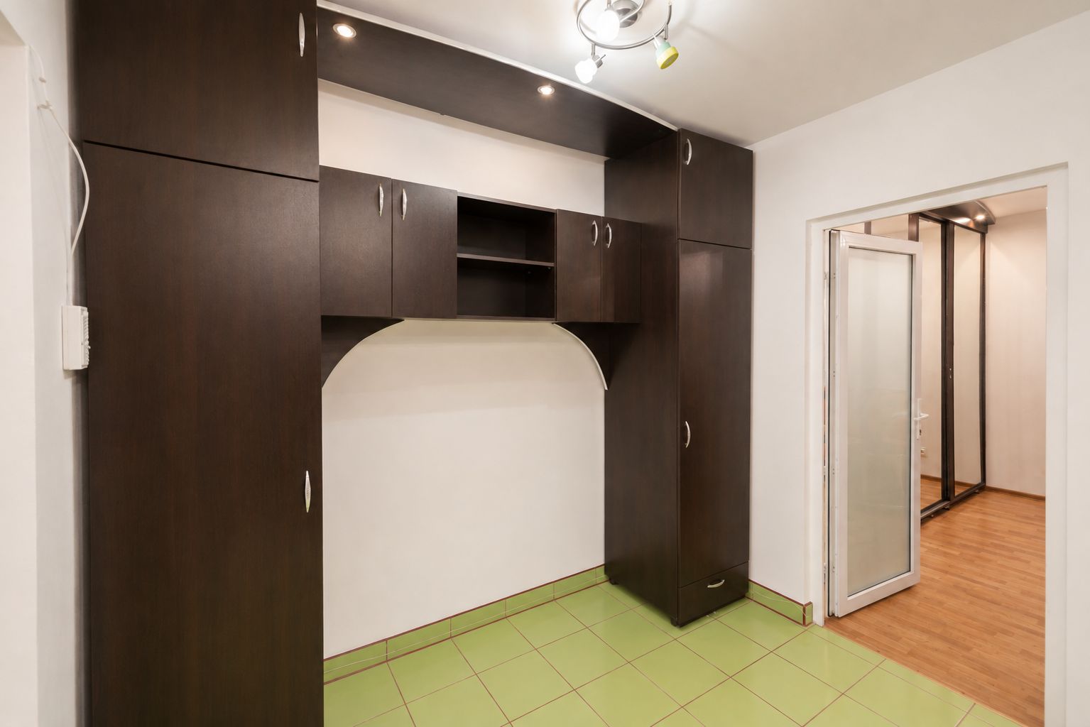 Garsoniera de vanzare, 38mp, renovata 2023, metrou Nicolae Grigorescu - Poză 12