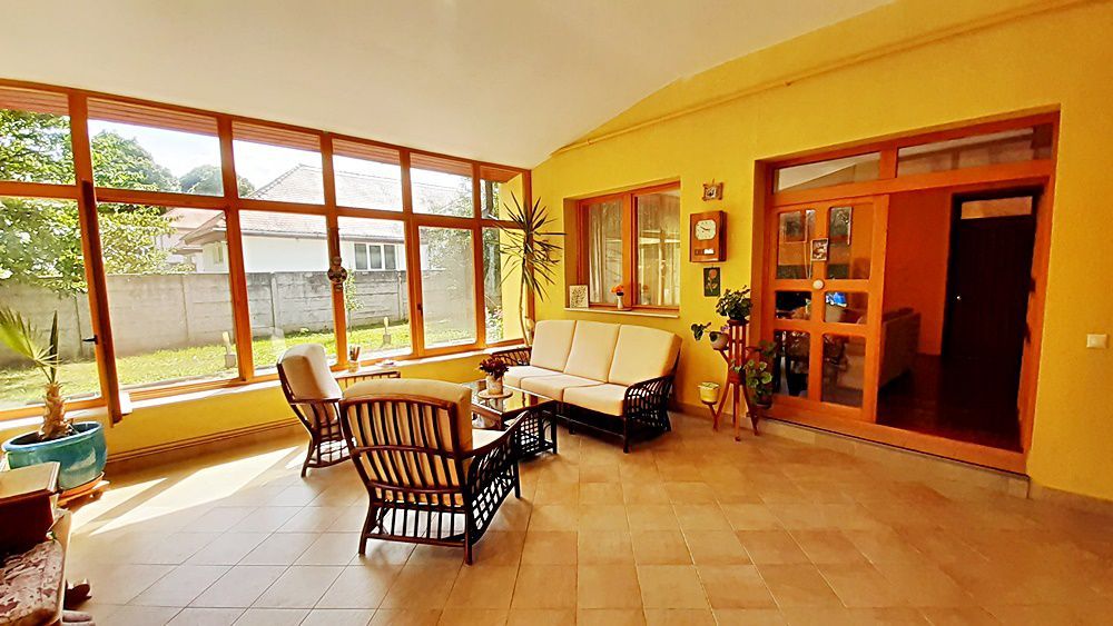 Vanzare casa saseasca renovata total, la 7 Km de Brasov - Poză 15