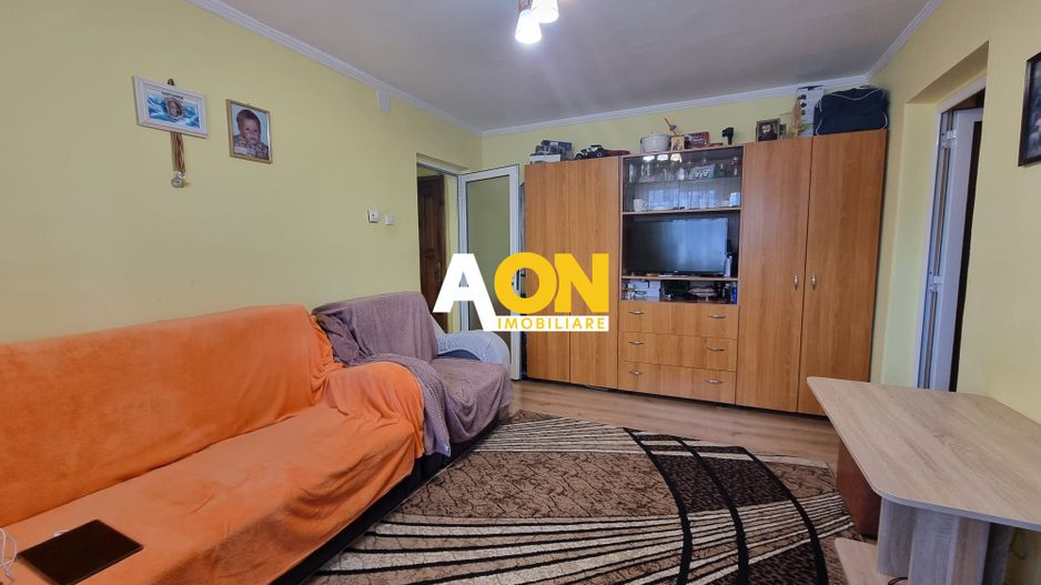 Apartament 2 camere, semidecomandat, Cetate - Poză 3