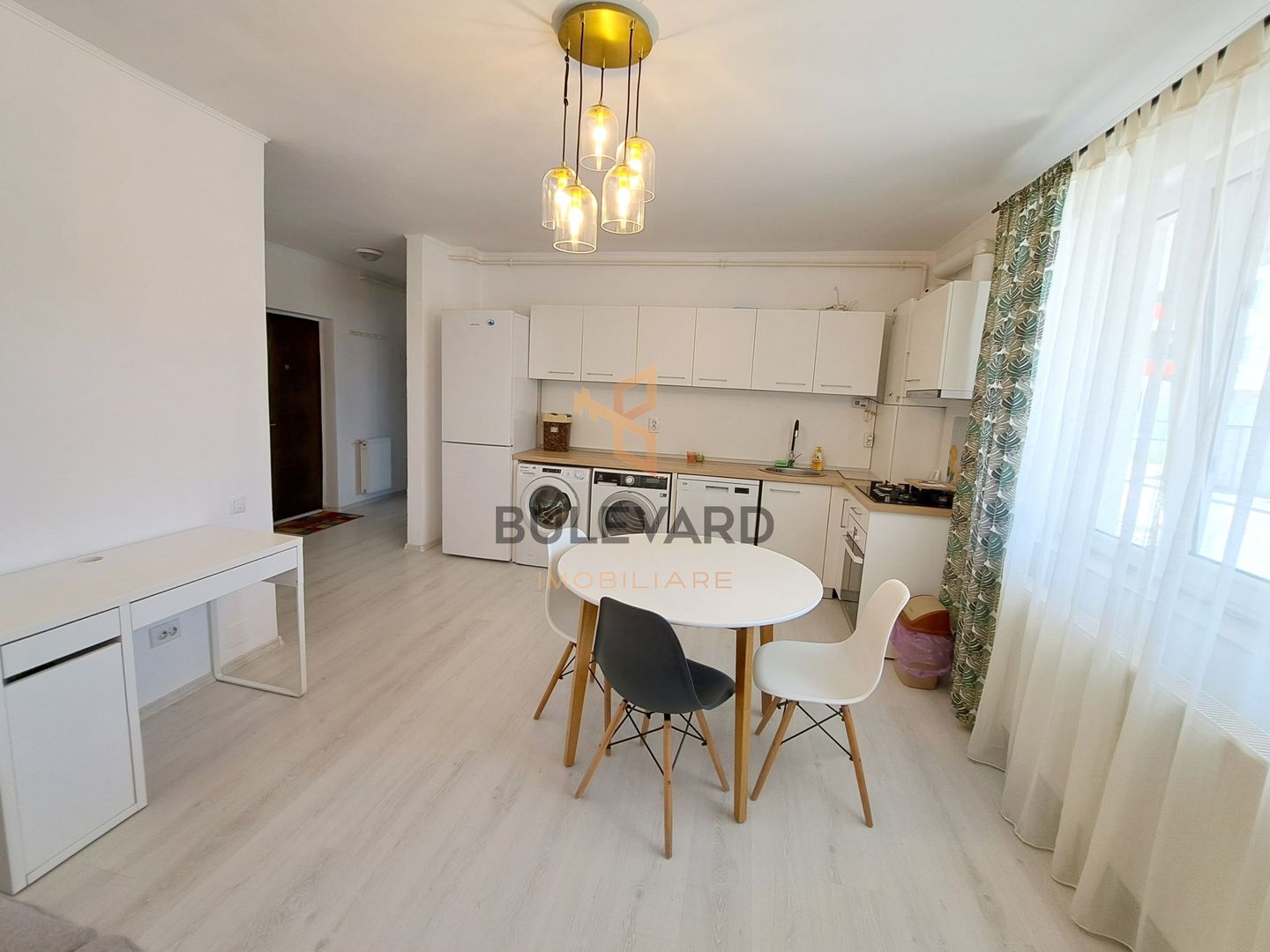 Apartament cu 2 camere + parcare, zona Terra! - Poză 4