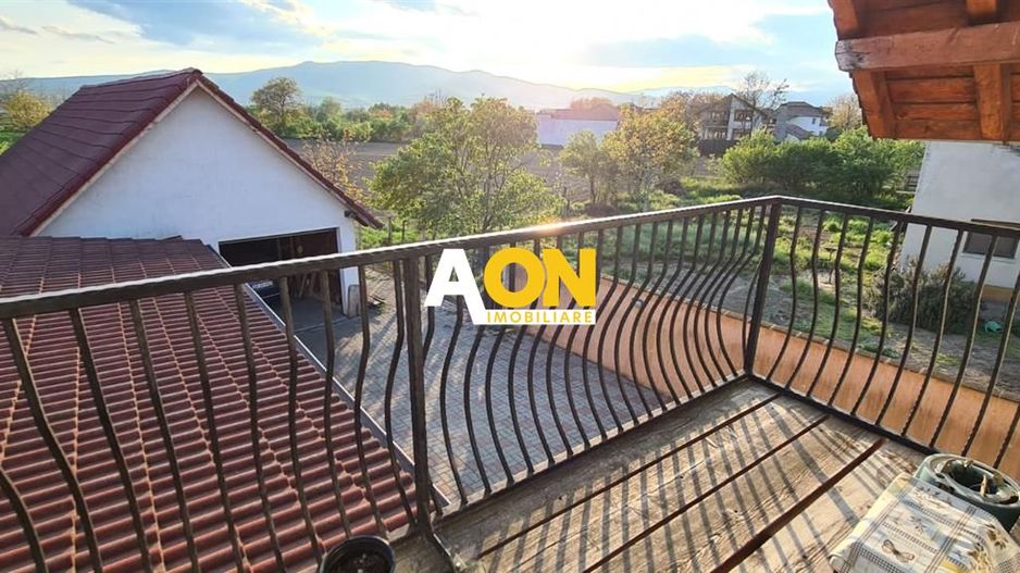 Casa pentru 2 familii, 7 Camere, 2 Garaje, 1500MP Teren - Poză 25