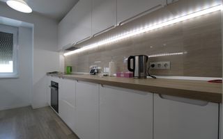 Zonca Circumvalatiunii, 3 camere, centrala proprie, apartament automatizat - Poză 1