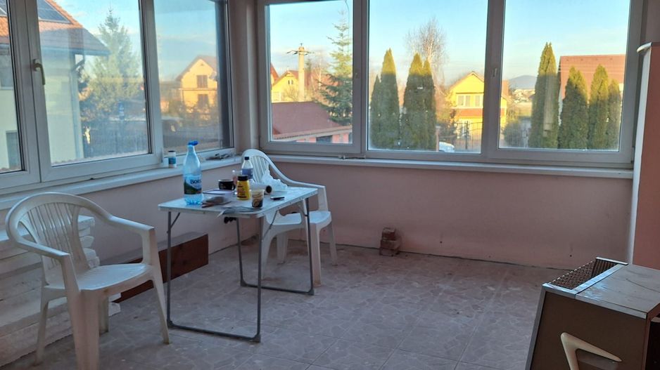 Casa singur in curte curte spatioasa zona Bartolomeu/Stupini - Poză 10