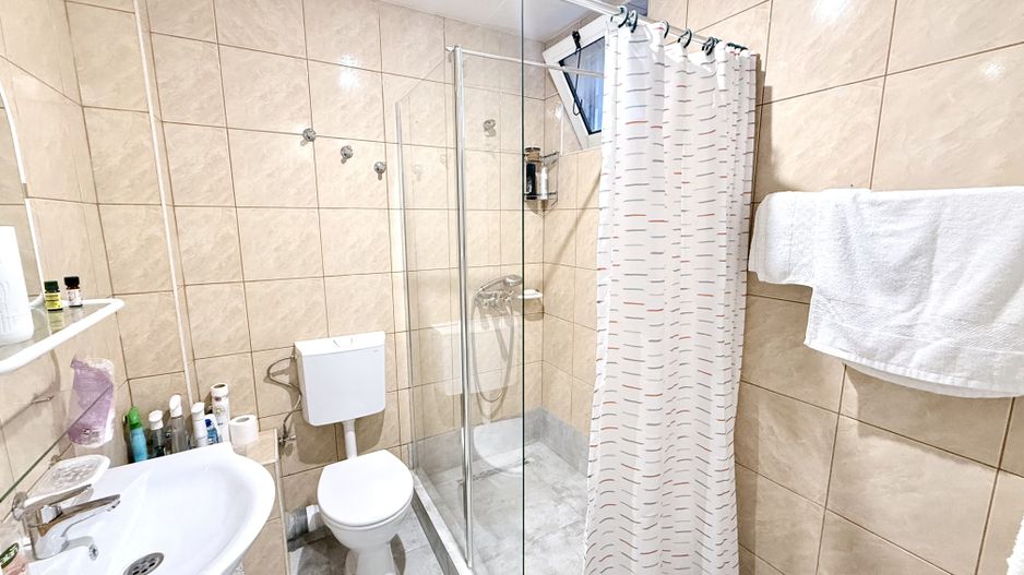 Vila în stil American - Total independentă energetic, garaj + terasă! - Poză 29