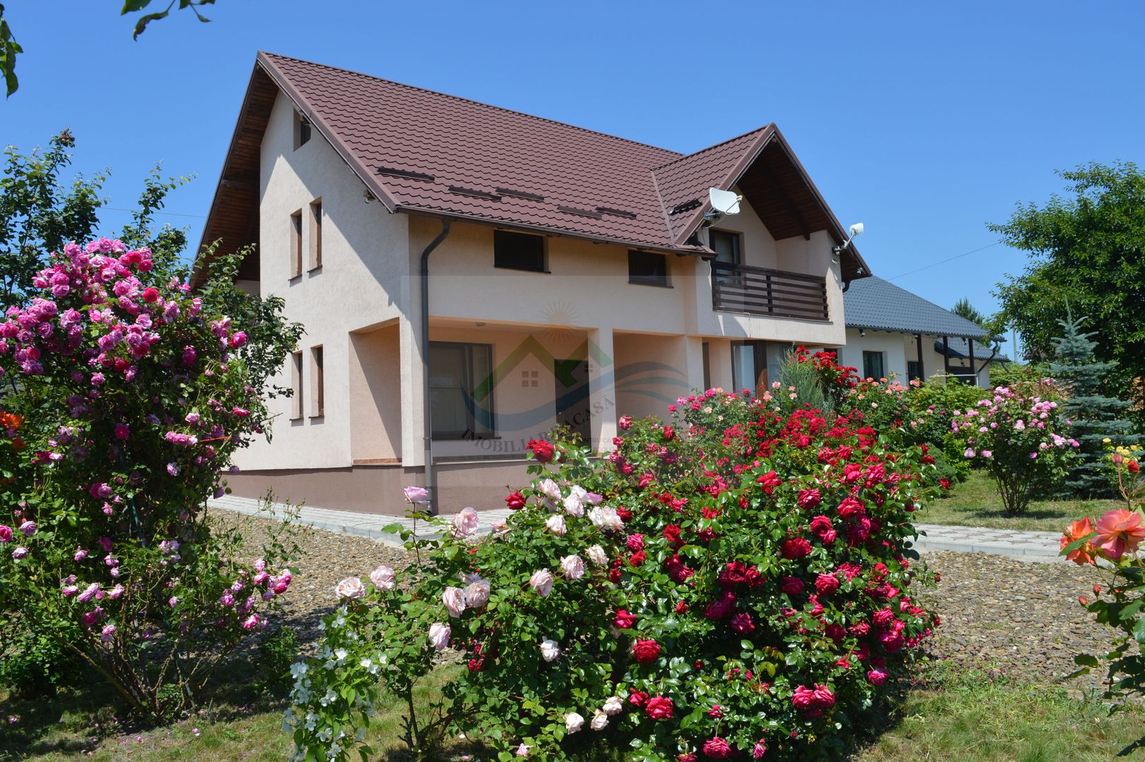 Casă/Vilă cu 5 camere Măzănăești - Poză 1