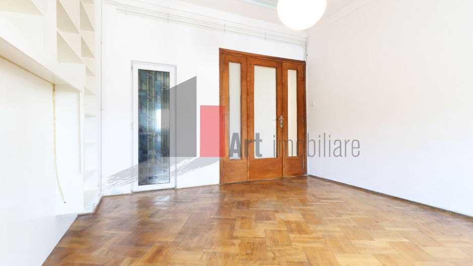 Apartamentul "DEKORA", bloc Art Deco, interior compartimentat de exceptie - Poză 23