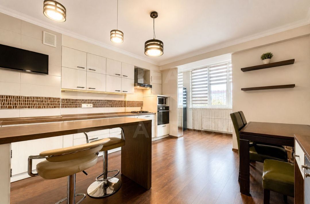 Chirie, apartament, 3 camere, str. Mihai Viteazul, Centru - Poză 2