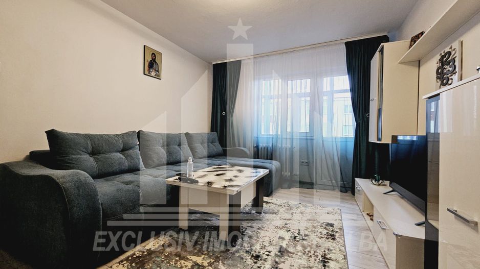 Apartament 3 camere | Etaj 3 | 55 mp | Renovat | Cetate - Poză 2