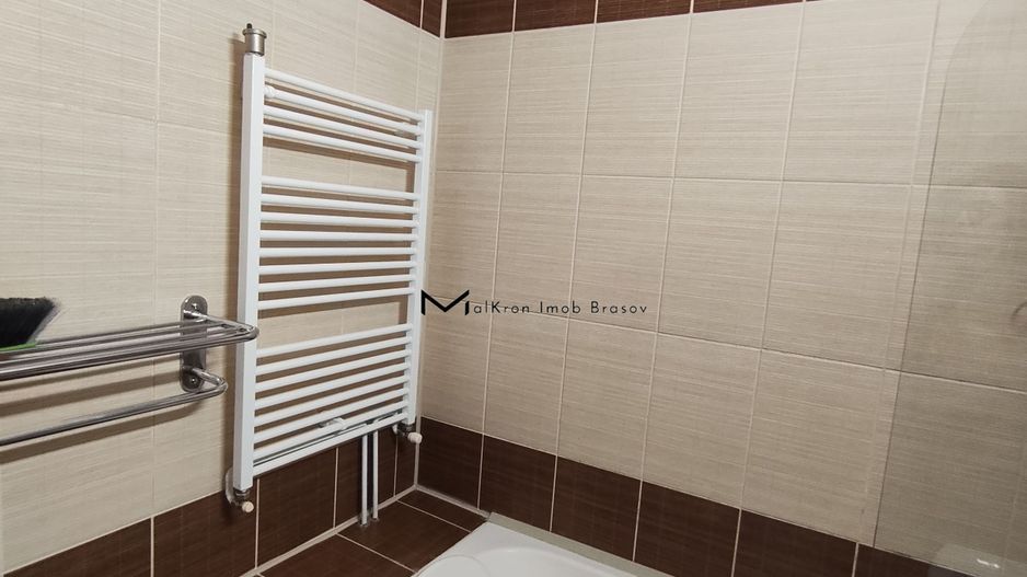 Apartament spațios de închiriat 3 camere Racadau - Poză 7