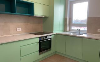 Tractorul - Kasper Coresi, ap 2 camere, decomandat, boxa, loc parcare - Poză 3