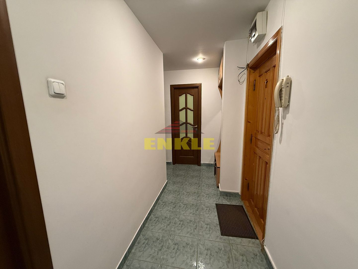 Vânzare apartament 3 camere decomandat, Zona Curcubeului - Poză 3
