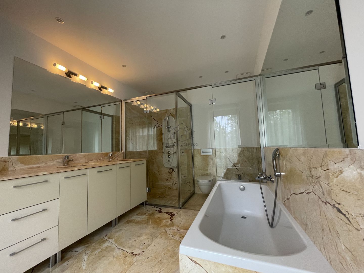 APARTAMENT LUX CU 3 CAMERE, SPATIOS, LA INCHIRIERE IN ZONA PRIMAVERII - Poză 18