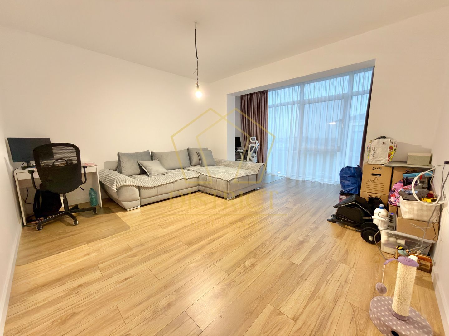 Apartament cu 2 camere decomandat 64 mp utili, lift in Giroc zona Planetelor. - Poză 9
