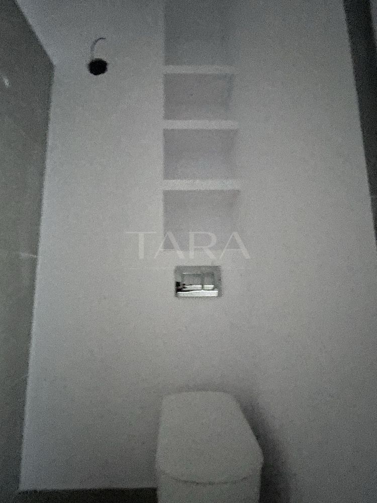 Apartament modern cu 2 camere, finisat recent. Locatie Excelenta ! - Poză 6
