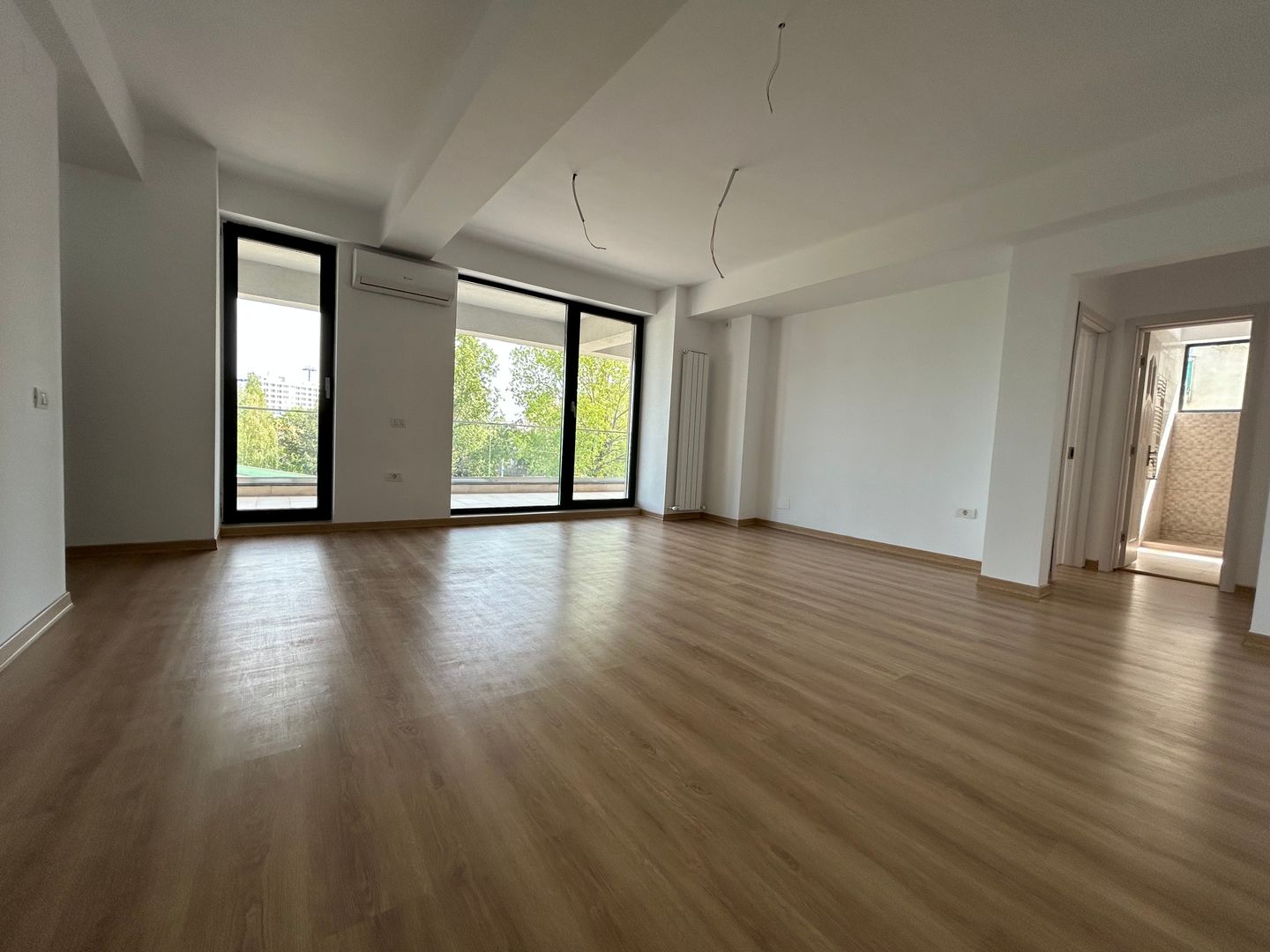 Apartament cu 2 camere cu loc de parcare zona Satul de Vacanta Mamaia - Poză 18