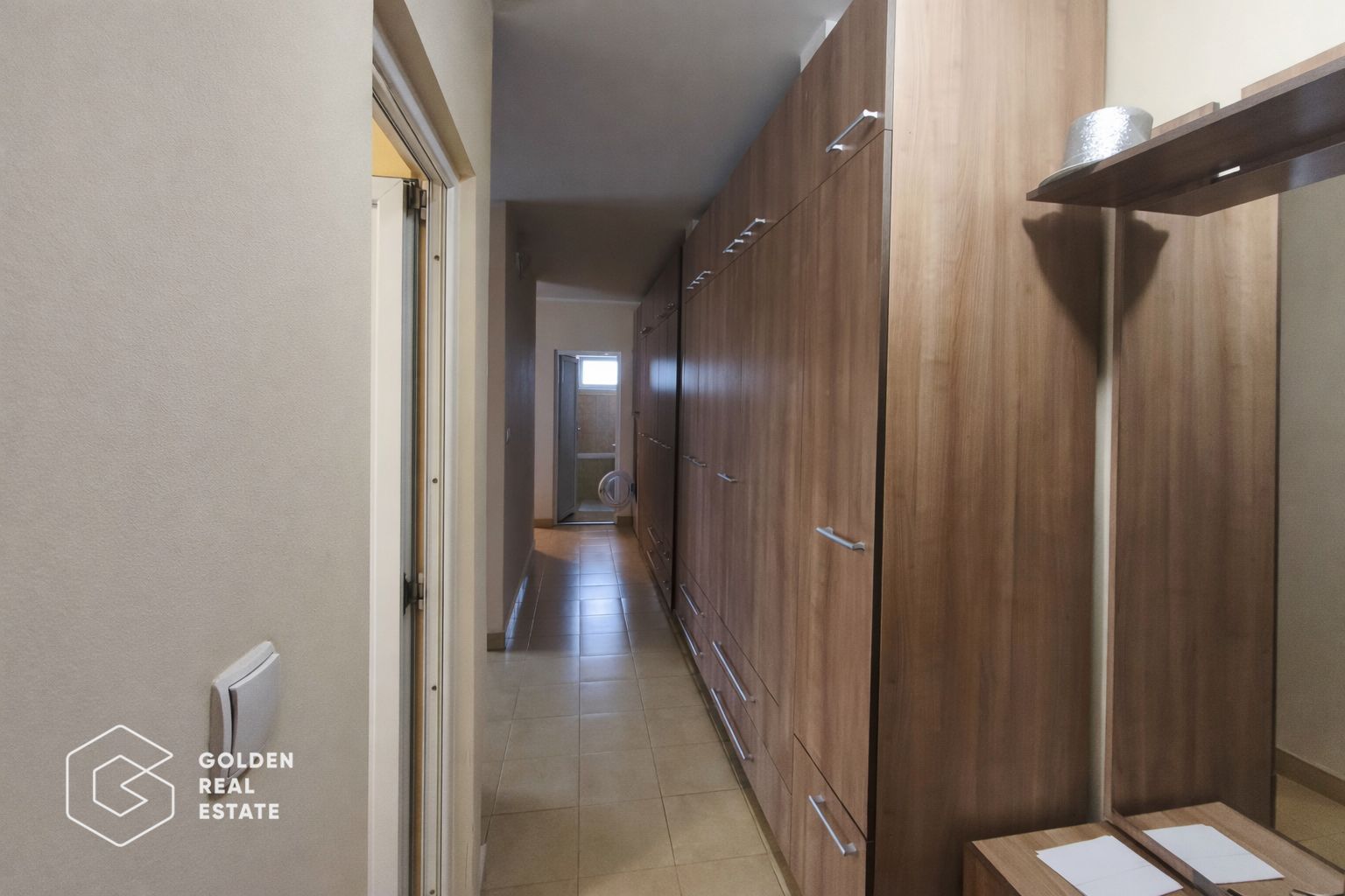 Apartament o camera 46 mp + balcon și boxă, bloc 2009, Girocului, zona linistita - Poză 6