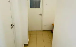 Apartament spațios cu 4 camere, vedere spectaculoasă către Palatul Parlamentului - Poză 24