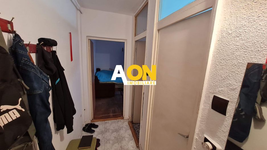 Apartament cu 1 Camera Semidecomandat, 34 mp, Etaj 3, Zona Cetate - Poză 7