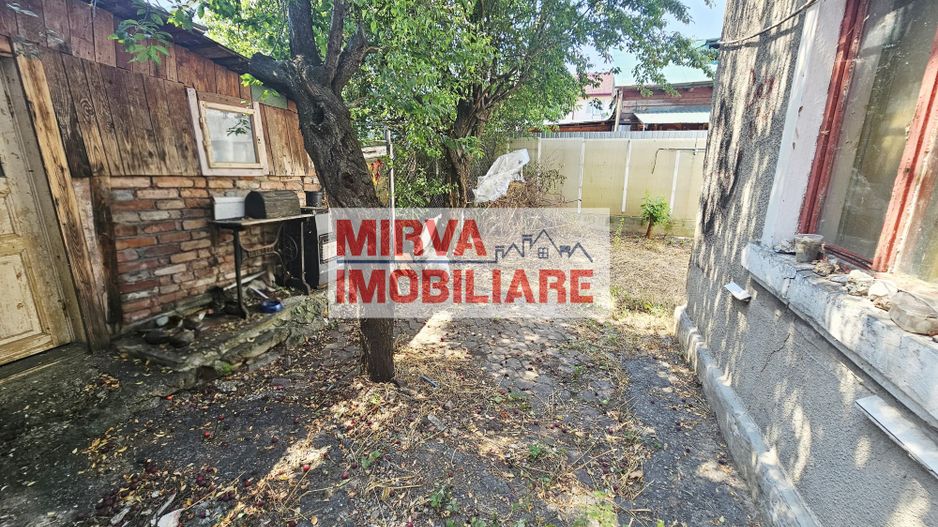 🏠 Casă de vânzare în zona Traian, Ploiești – Potențial uriaș! 🧱 - Poză 11