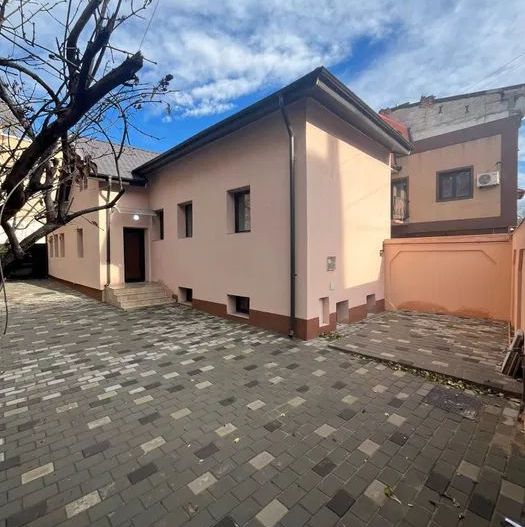 Tineretului | 5 camere | Vila | Spatiul Birouri Firme | Curte | Tineretului - Poză 1