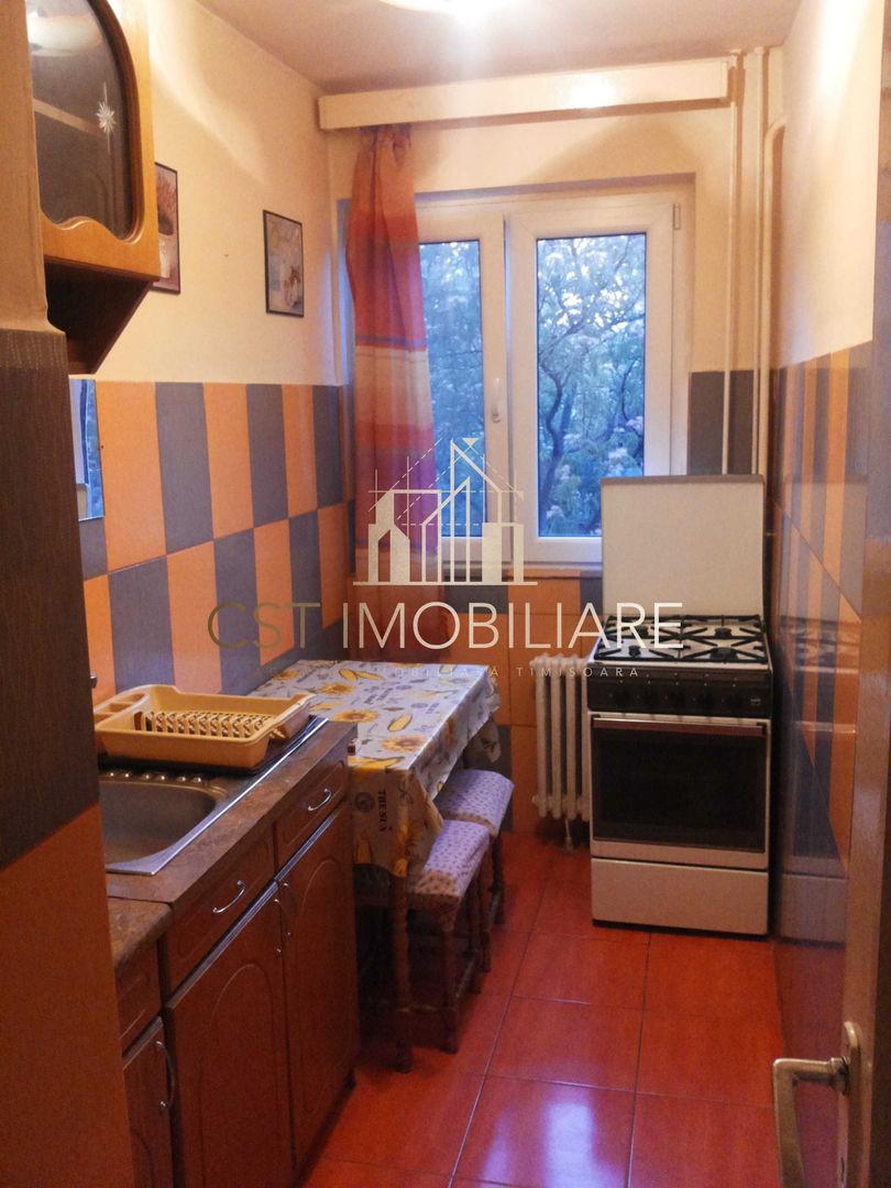 Apartament 2 camere zona Dacia Etaj 1 - Poză 1