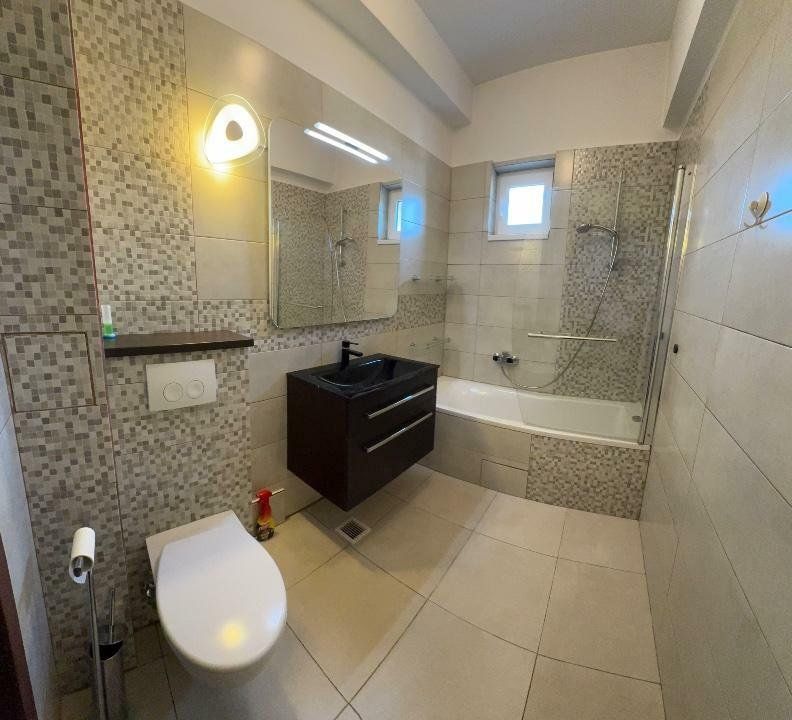 Apartament 3 camere spatios cu loc de parcare pe Str. Icoanei - Poză 11